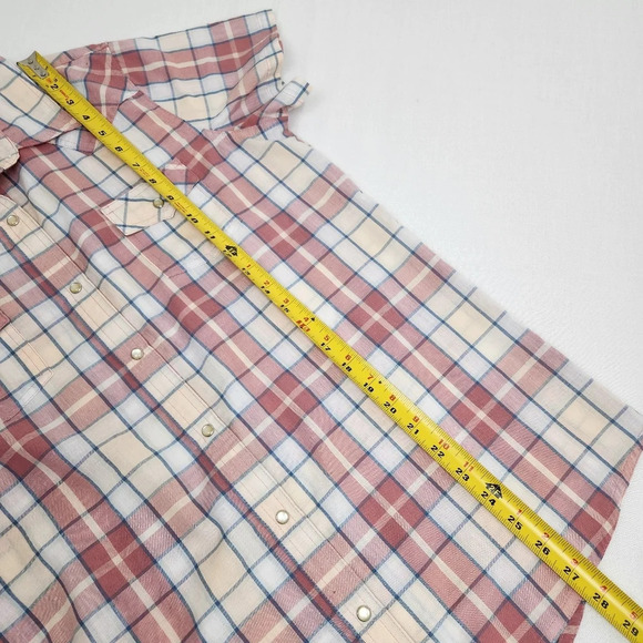 Wrangler Pearl Snap Pink Plaid Western Style Top. - Picture 8 of 9
